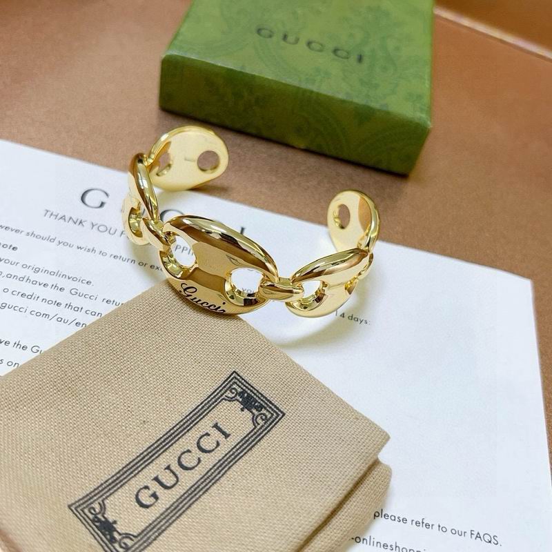 Gucci Bracelet 10yxx24